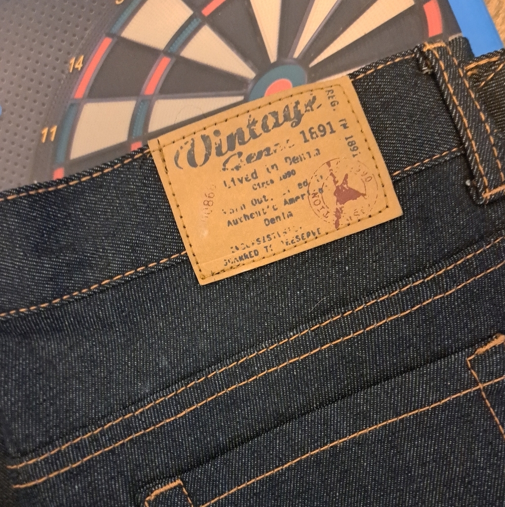 Slim straight jeans